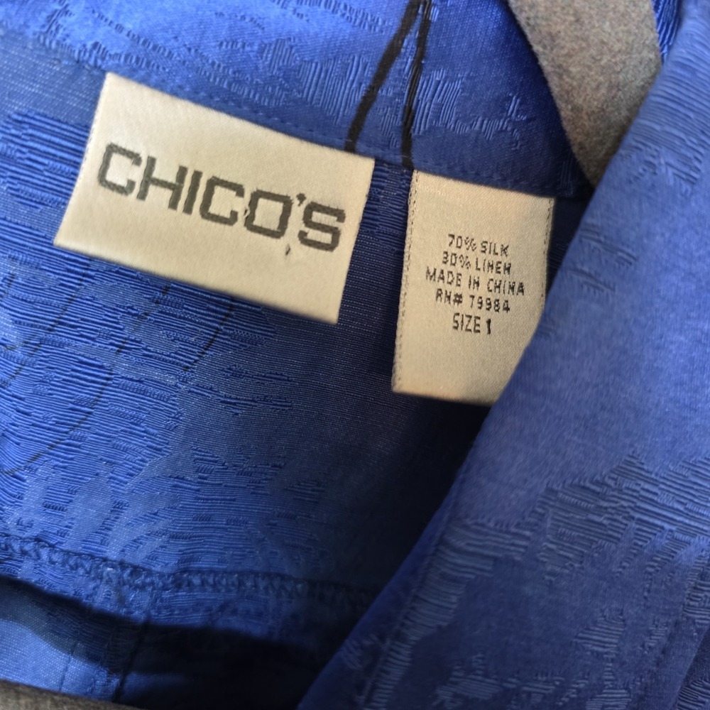 Chico's Shirt Women's Size 1 (US Medium) Blue Black Accents Monkey Elephant Silk - Picture 5 of 9